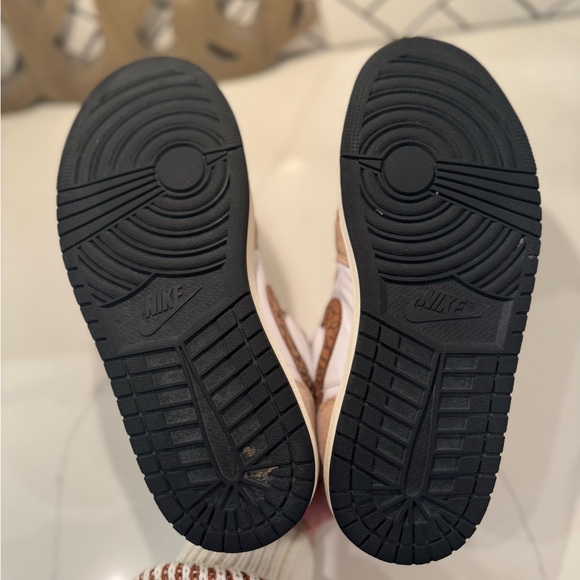 Air Jordan 1 Low SE 'Brown Elephant'. Men’s size 7.5. - Picture 6 of 6